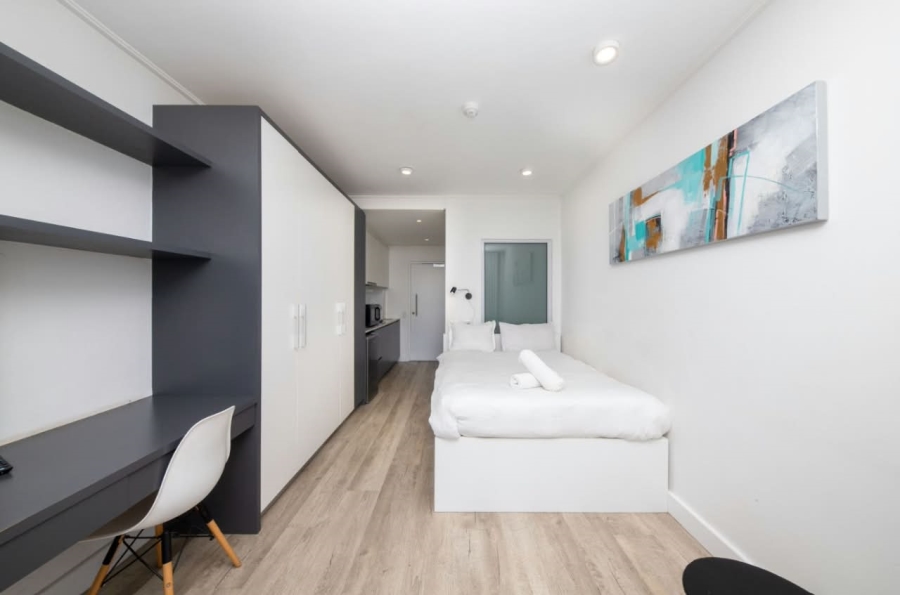 To Let 1 Bedroom Property for Rent in Woodstock Western Cape